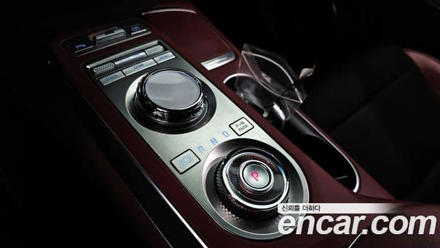 Genesis GV70, 2021 9