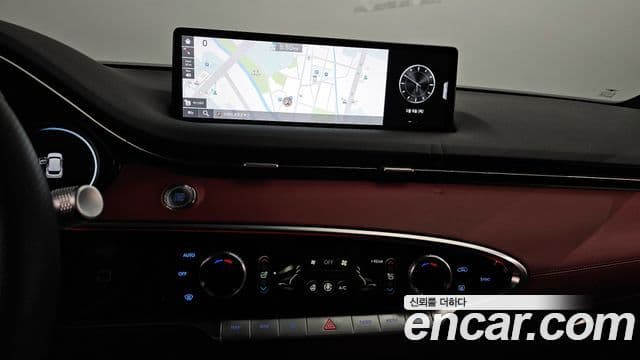 Genesis GV70, 2021 14