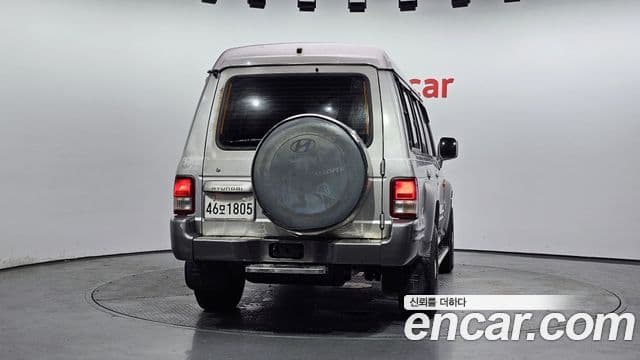 Hyundai 갤로퍼 2 9인승 V6 LPG, 2000 4