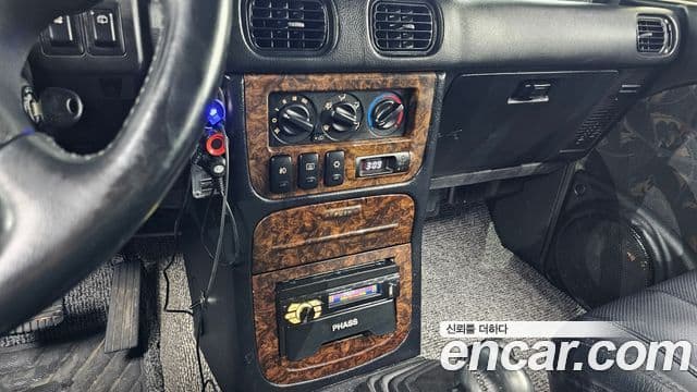 Hyundai 갤로퍼 2 9인승 V6 LPG, 2000 18