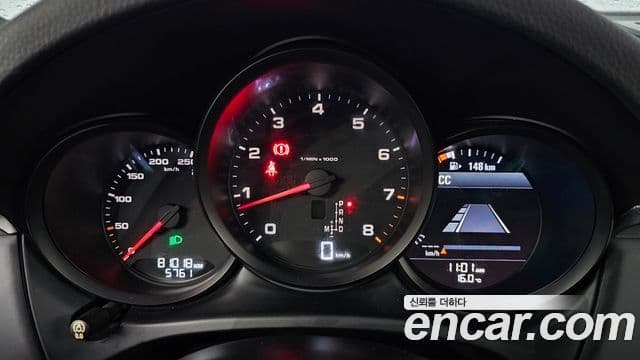 Porsche Macan 95B, 2018 8