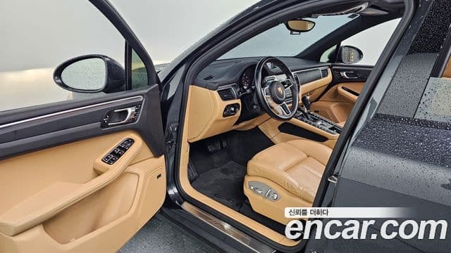 Porsche Macan 95B, 2018 11