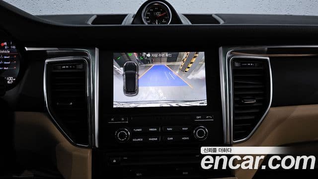 Porsche Macan 95B, 2018 15