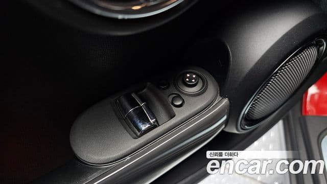 Mini Cooper D 3세대, 2015 17