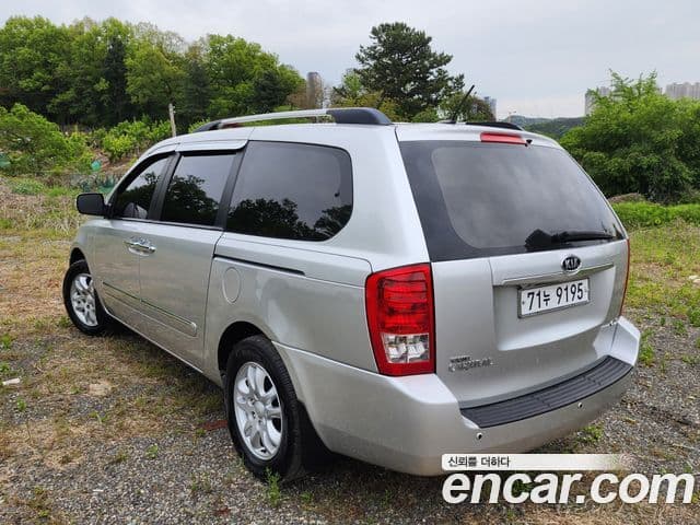 Kia Carnival R топовая версия, 2012 18