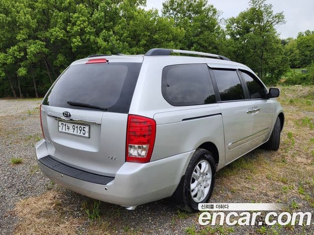 Kia Carnival R топовая версия, 2012 20