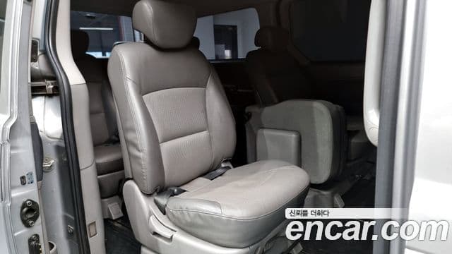 Hyundai Grand Starex CVX Luxury, 2011 10