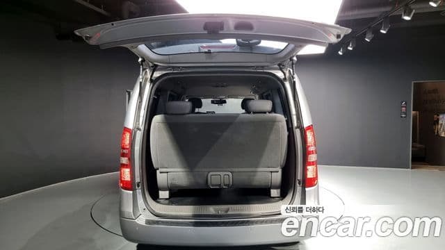 Hyundai Grand Starex CVX Luxury, 2011 20