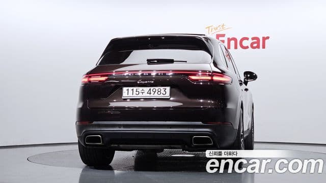 Porsche Cayenne (PO536), 2020 4