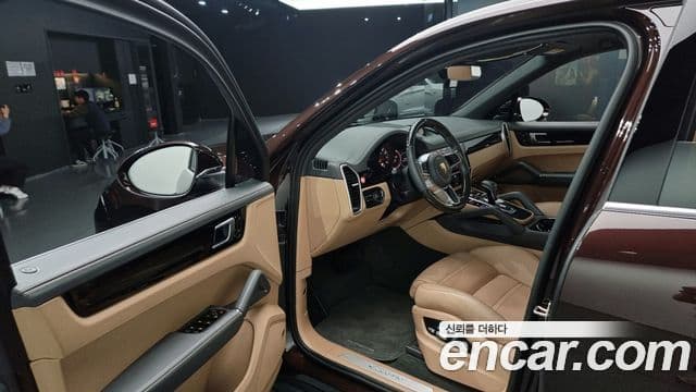 Porsche Cayenne (PO536), 2020 11