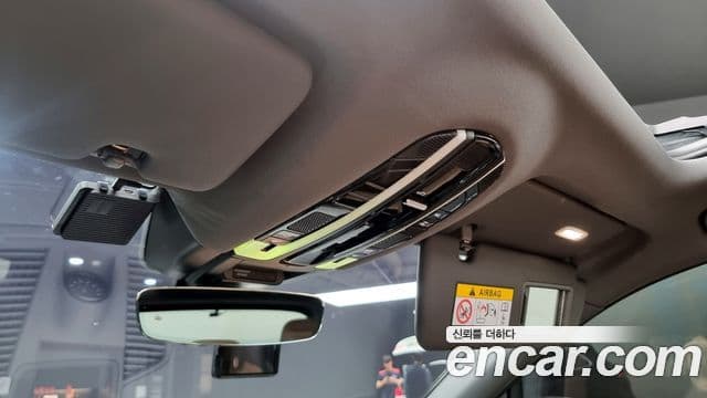 Porsche Cayenne (PO536), 2020 15