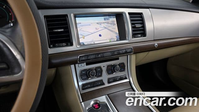 Jaguar New XF X250, 2015 15