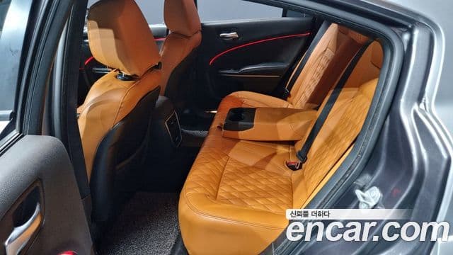 Dodge 차저, 2018 13