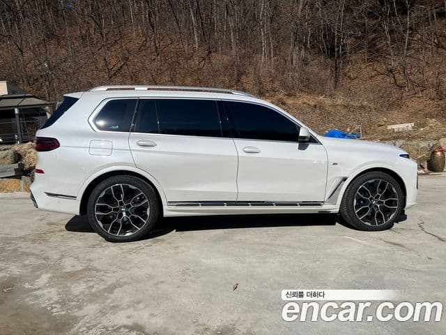 BMW X7 (G07) xDrive 40d M Sport 6인승, 2025 4