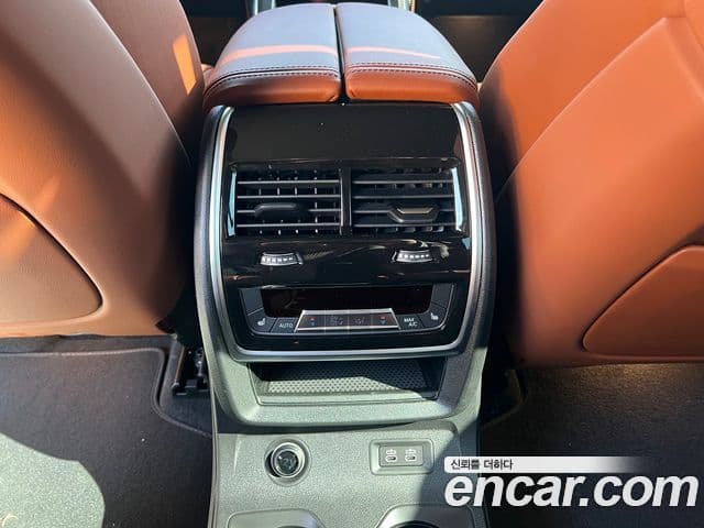 BMW X7 (G07) xDrive 40d M Sport 6인승, 2025 17