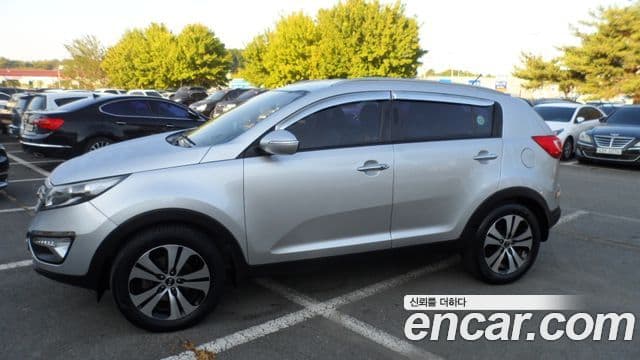 Kia Sportage R топовая версия, 2012 1