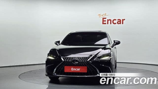 Lexus ES300h 7세대 Executive, 2023 3