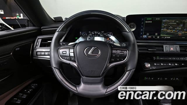 Lexus ES300h 7세대 Executive, 2023 13