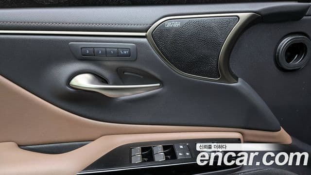 Lexus ES300h 7세대 Executive, 2023 19