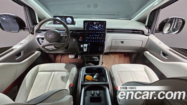Hyundai Staria лимузин, 2023 7