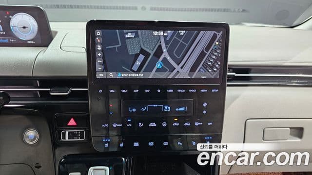 Hyundai Staria лимузин, 2023 14