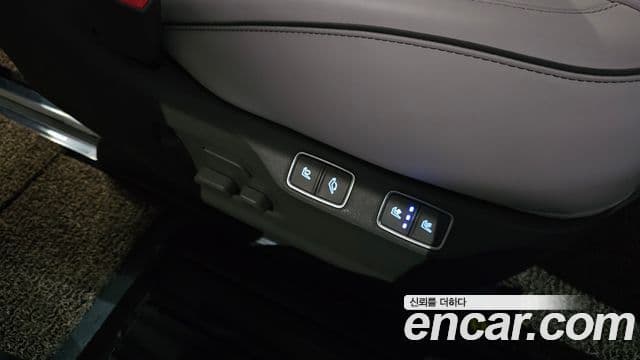 Hyundai Staria лимузин, 2023 20