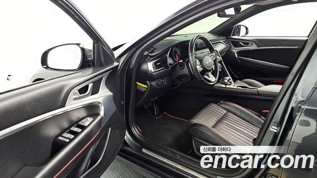 Genesis G70 Sport пакет, 2018 11