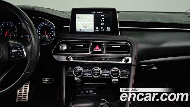 Genesis G70 Sport пакет, 2018 15