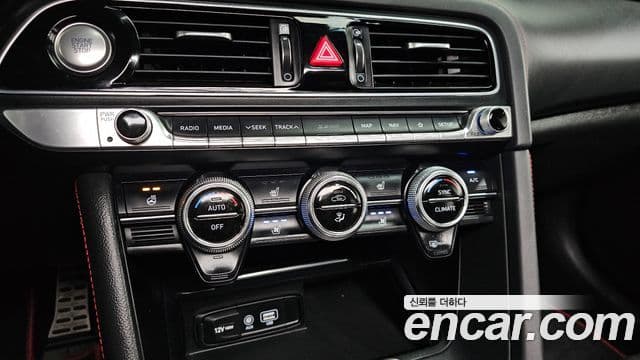 Genesis G70 Sport пакет, 2018 17