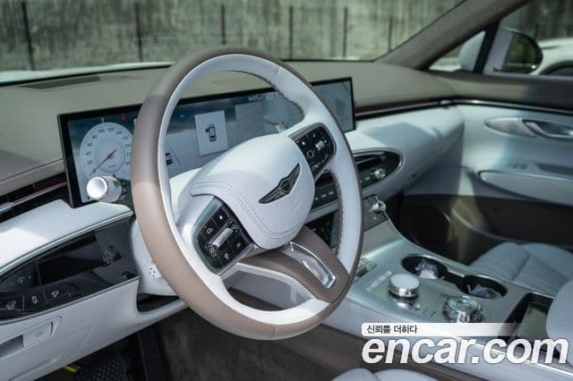Genesis GV70, 2025 3