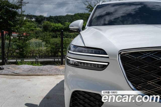 Genesis GV70, 2025 4