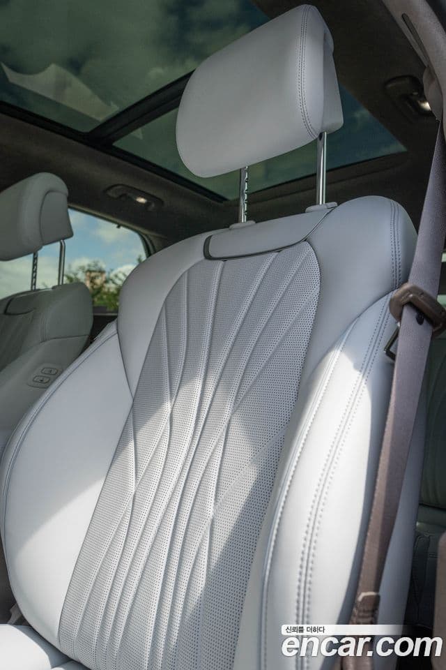 Genesis GV70, 2025 все фото