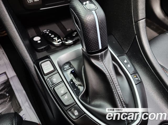 Hyundai Veloster (JS) Core, 2019 18