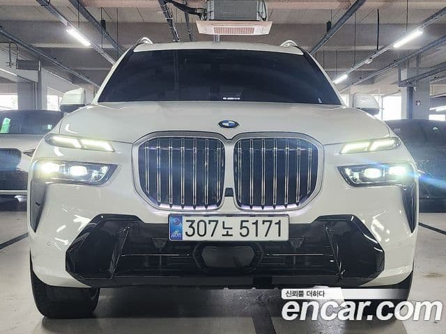 BMW X7 (G07) xDrive 40d M Sport 6인승, 2025 1