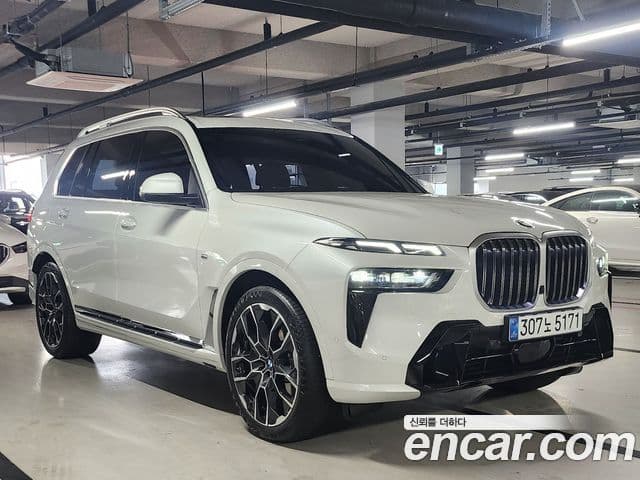 BMW X7 (G07) xDrive 40d M Sport 6인승, 2025 2