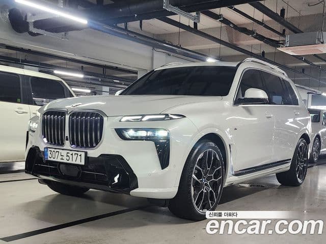 BMW X7 (G07) xDrive 40d M Sport 6인승, 2025 3