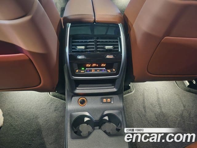 BMW X7 (G07) xDrive 40d M Sport 6인승, 2025 14