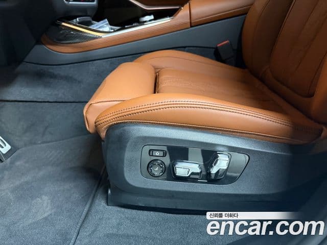 BMW X7 (G07) xDrive 40d M Sport 6인승, 2025 16