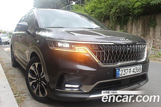 Kia Carnival 4세대 Signature, 2023 1
