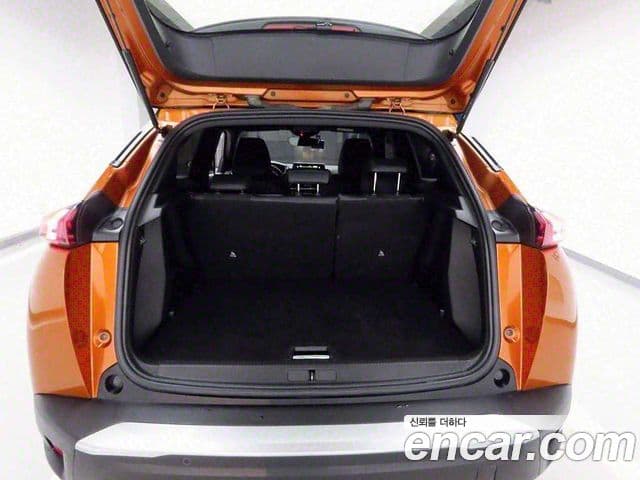 Peugeot 2008 2세대 1.5 BlueHDi GT Line, 2021 все фото