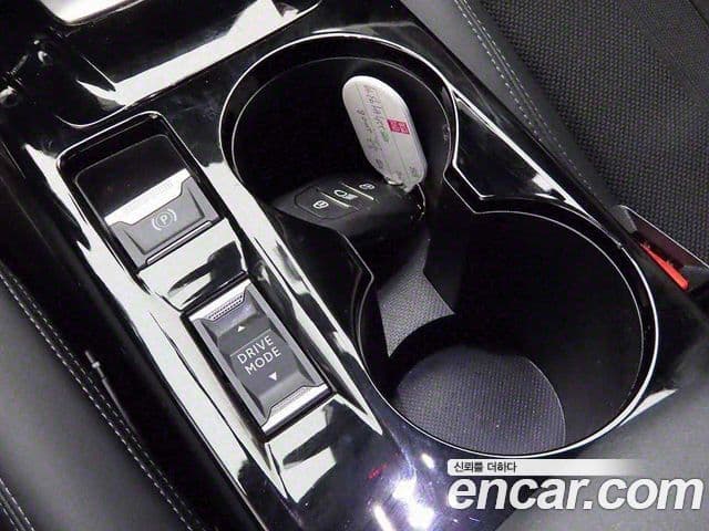 Peugeot 2008 2세대 1.5 BlueHDi GT Line, 2021 12