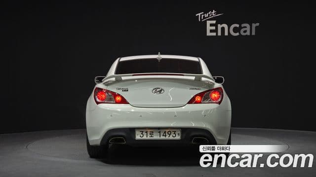Hyundai Genesis купе 200 турбо RW, 2010 4