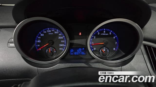 Hyundai Genesis купе 200 турбо RW, 2010 8