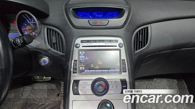 Hyundai Genesis купе 200 турбо RW, 2010 14