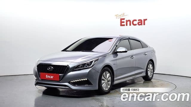 Hyundai LF Sonata гибрид Modern, 2016 1