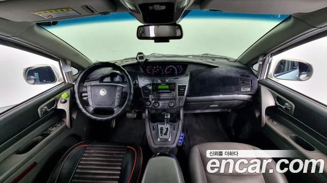 KG모빌리티(SsangYong) Korando 투리스모 4WD LT 9인승, 2014 7