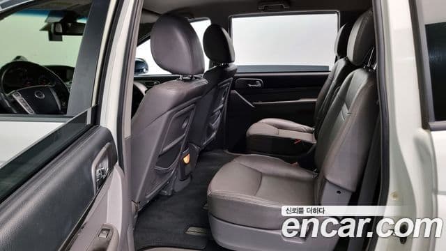 KG모빌리티(SsangYong) Korando 투리스모 4WD LT 9인승, 2014 12