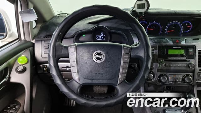 KG모빌리티(SsangYong) Korando 투리스모 4WD LT 9인승, 2014 13