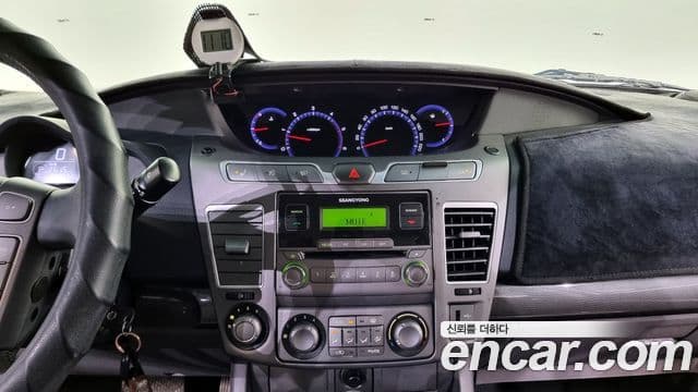 KG모빌리티(SsangYong) Korando 투리스모 4WD LT 9인승, 2014 14