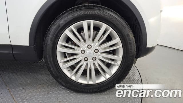 Land Rover Discovery 5 Luxury, 2017 все фото